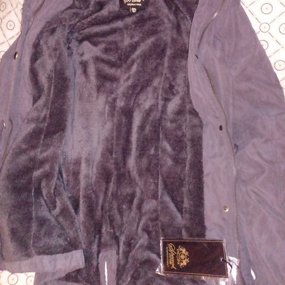 Fur trim Hooded Jacket - Picture 4 of 5